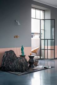 Amazing gallery of interior design and decorating ideas of two tone painting ideas in bedrooms, closets, living rooms, decks/patios, dens/libraries/offices, girl's rooms, nurseries, laundry/mudrooms, kitchens, boy's rooms, entrances/foyers by elite interior designers. Wall Decor Idea Use Two Colors Of Paint For A Two Tone Look