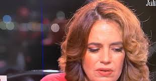Music video by bárbara bandeira performing como eu. Barbara Guimaraes Cancro 2019