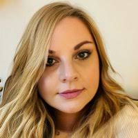 Rebecca Markwell's Instagram, Twitter & Facebook