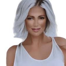 Kelly Smythe's Instagram, Twitter & Facebook