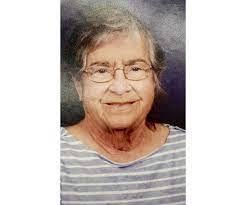 Sonya Howe's Instagram, Twitter & Facebook