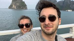 Tre bröllop och två begravningar 27 juni 2020