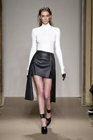 Black And White Fashion Show The Runway S Best Black White White Fashion Fashion Fashion Week