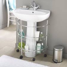 12 Indispensables Gain De Place Pour Une Petite Salle De Bains Meuble Gain De Place Rangement Sous Evier Rangement Salle De Bain