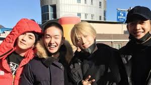 Search, discover and share your favorite shinee onew gifs. Shinee Send Off Onew On Military Enlistment Day Sbs Popasia