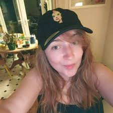 Chanelle Lee (@ChanelleLLee)