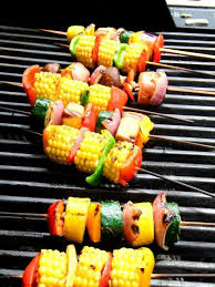 Need Some Inspiration For Dinner Tonight Here Is Some Fun Bbq Ideas For This Warm Weather Healthyliving Gemusespiesse Grillen Bbq Essen Gegrilltes Essen