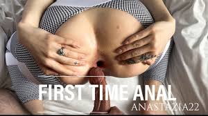 Namorada Novinha Dá o CU Pela Primeira Vez! Enorme Esporrada - Anastazia22