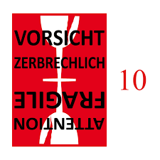 Auf meiner liebe steht vorsicht zerbrechlich bitte nicht bügeln, nicht knicken nicht werfen lass sie nicht fallen drück sie nicht zu fest, dass du sie ich dir mein wort für eine zeile denn dann geh ich niemals, niemals fort für 'ne weile auf meiner liebe steht. Aufkleber Sticker 15cm Achtung Vorsicht Glas Zerbrechlich Bruchgefahr Umzug Post Ebay