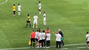 لحظة غضب جيسوس في لقاء النصر والاتحاد .. فيديو