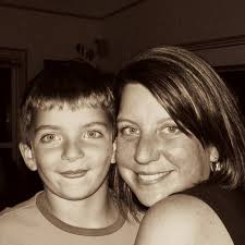 What painting company is recommended for interior painting with a spray gun?