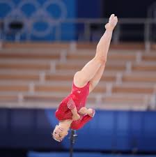 Skinner, like jade carey, wasn't part of the team competition. Trdjgbi2juno M