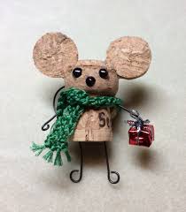From traditional to rustic there's a centerpiece to fit any style. 10 Diy Wine Cork Christmas Decoration Ideas La Mancha Wines