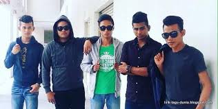 Seringkali aku menduga seringkali ini terjadi segala rahsia sudah ku tahu rupanya aku tak dicintai. Lirik Lagu Projector Band Sudah Ku Tahu Lirik Lagu Dunia