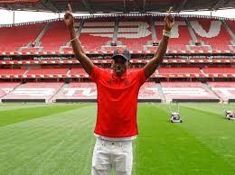 Nos mundiais de pequim, em 2015, os três partilharam o pódio, numa altura em que pichardo ainda competia por cuba. Benfiquista Pedro Pichardo Bate Leao Nelson Evora Na Pista Coberta Atletismo Sapo Desporto