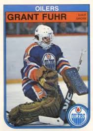 The first 400 are considered the low series and the final 150 make up the high series. The 10 Best Hockey Rookie Cards Of The 1980s
