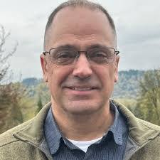 Chris Mael's Instagram, Twitter & Facebook