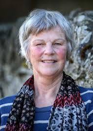 Penelope Hamilton's Instagram, Twitter & Facebook