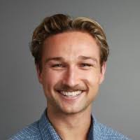 Devin Flake's Instagram, Twitter & Facebook