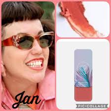 Contoured and Country