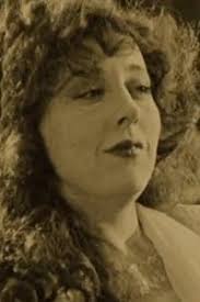 Hope Ralston's Instagram, Twitter & Facebook