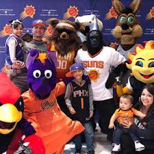 Customize your avatar with the phoenix suns gorilla mascot and millions of other items. Me And The Fam With The Gorilla On His Birthday Suns