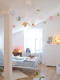 Les chambres de fille modernes, sont belles et élégantes, décorées en fonction des aménagement de petite chambre de fille. Epingle Par Emilie Sur Finni I Idee Deco Chambre Enfant Deco Chambre Enfant Idee Deco Chambre
