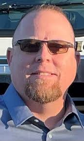 Ronnie Messer's Instagram, Twitter & Facebook