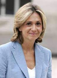 Who have written the most books on this subject. Jmag Info Je Soutiens La Candidature Interne De Valerie Pecresse