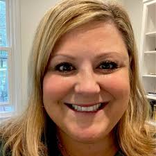 Thank you Sara Elliott for naming me among 8 inspiring #AkamaiWomen for  #internationalwomensday.