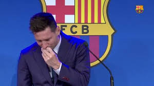 En el auditorio 1899 del camp nou, mientras daba sus últimas palabras para . Yjyjlppncwmzrm