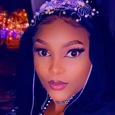 Queen Eve🤳💙 (@pinkpearl_b)