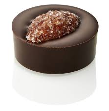 Valencia Praline Amandes Valencia Existe En Chocolat Noir Et En Chocolat Lait Chocolat Chocolat Maison Chocolat De Luxe