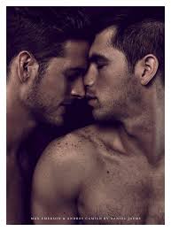 Youtuber max emerson and his boyfriend, andrés camilo. Galerie Youtube Star Max Emerson Zeigt Sich Mit Seinem Freund Ggg At