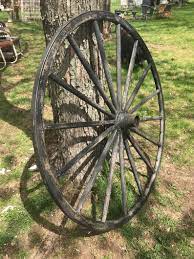 Primitive 43 Wood Spoke Wheel Wagon Carriage Buggy Wheel Rustic Farmhouse Decor Antique Steel Hub Outdoor Garden Yard Art Decor Rustic Farmhouse Decor Wood Wagon Metal Wagon