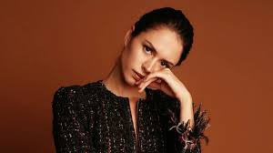 Диана пожарская не опровергла, но и не подтвердила беременность. Otel Belgrad 2020 Kinopremera Diana Pozharskaya V Intervyu O Semkah Filme Anons Podrobnosti Milosh Bikovich Smotret Onlajn Trikolor Kino I Tv