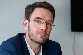 Le maire de Rouen, Nicolas Mayer-Rossignol annonce son cancer de la vessie.  Décryptage avec notre oncologue