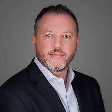 Let's Talk Visionary Velocity: Max Nirenberg and Commit's Forward-Thinking  Tech Vision