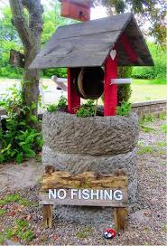 I'll show you to build this attractive wishing well from beginning to end. Goodshomedesign