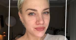 Her sister, gabriella, is also a singer. Vegre Megvannak Az Elso Fotok Toth Gabi Es Krausz Gabor Kislanyarol Csak Karacsonyra Vartuk Joval Elobb Erkezett Gyonyoru Baba