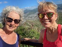 Last chance to pickup your hurt 100 hat at Hawaiian Nature Center