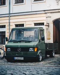 You Guys Wanted It That Way Bagged Merc Brick Flgntlt Flgntltequal Merc 207d Pritsche Mercedes Van Van Mercedes Benz Coupe