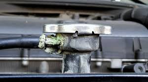 Tangki pendigin air radiator overflow reservoir. Empat Hal Penyebab Radiator Mobil Bocor Atau Pecah