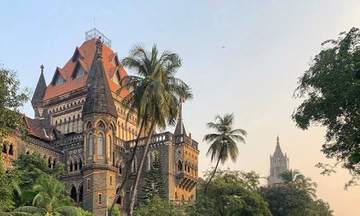 Objectionable Pictures Annexed With Petitions Invade Parties' Privacy: Bombay HC Advises Advocates To Exercise Caution