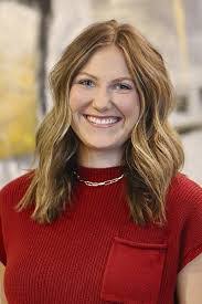 Robyn Sayre's Instagram, Twitter & Facebook