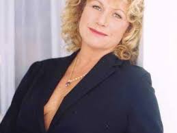 Husted: After a long hiatus, singer Pam Savage is singing again