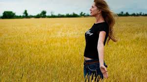 Sekarang lebih ke kata kata bijak tapi tetap memakai bahasa sunda. 15 Kata Kata Bijak Dalam Bahasa Sunda Yang Mengena Di Hati Kepogaul