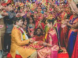 Some great indian wedding photography tips to follow: Sample Candid Wedding Photographs Shaadigrapher