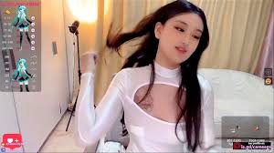 Qing Qq CNLK: Wildest Pussy Plays Video