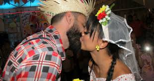 May 27, 2021 · hecm borrowers are able to make payments at any time without penalty, and many of them do make payments each month, however, they have the ability to not make payments without fear of losing their. Do Bbb18 Gleici E Wagner Se Casam Em Festa Junina Purebreak